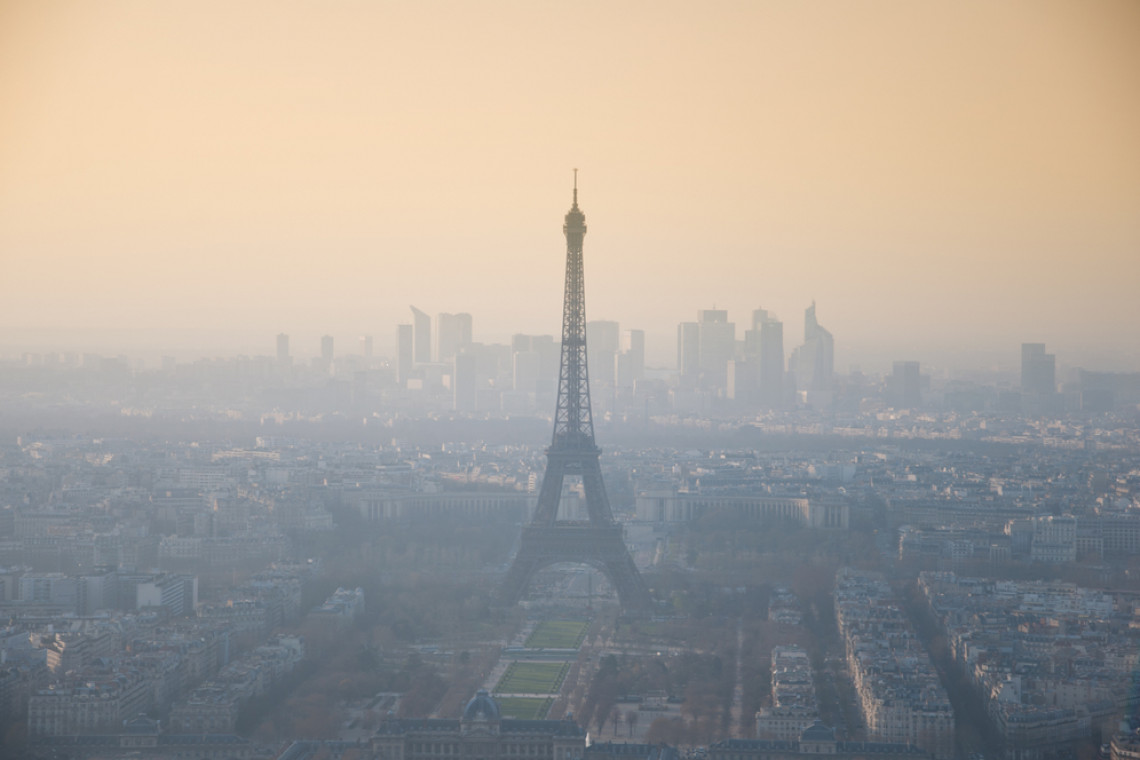 Problemy z renowacją wieży Eiffla w Paryżu. Zabytek może zostać zamknięty