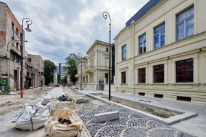 Plac budowy na ul. Moniuszki w Łodzi. Finał remontu już niebawem