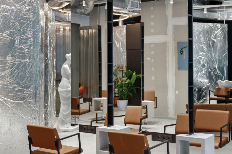 Projekt wnętrza salonu Sylwii Gaczorek otrzymał niedawno drugą nagrodę w konkursie Global Design & Architecture Design Awards 2022 w kategorii „Interiors – Hospitality, fot. Tom Kurek