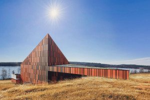 Przejście z tradycji o krok dalej. Nowy projekt Reform Architekt to reinterpretacja mazurskiej chaty