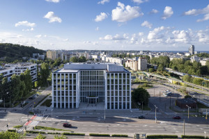 Biurowiec K2 w gronie zrównoważonych budynków w Polsce. Projekt APA Wojciechowski dla Vastint