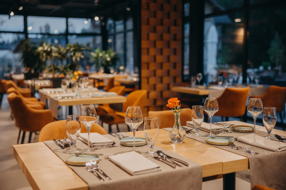 Restauracja Tygiel to nowoczesna interpretacja tradycji regionu i wysublimowana kuchnia promująca lokalny produkt. fot. mat. Q2Studio