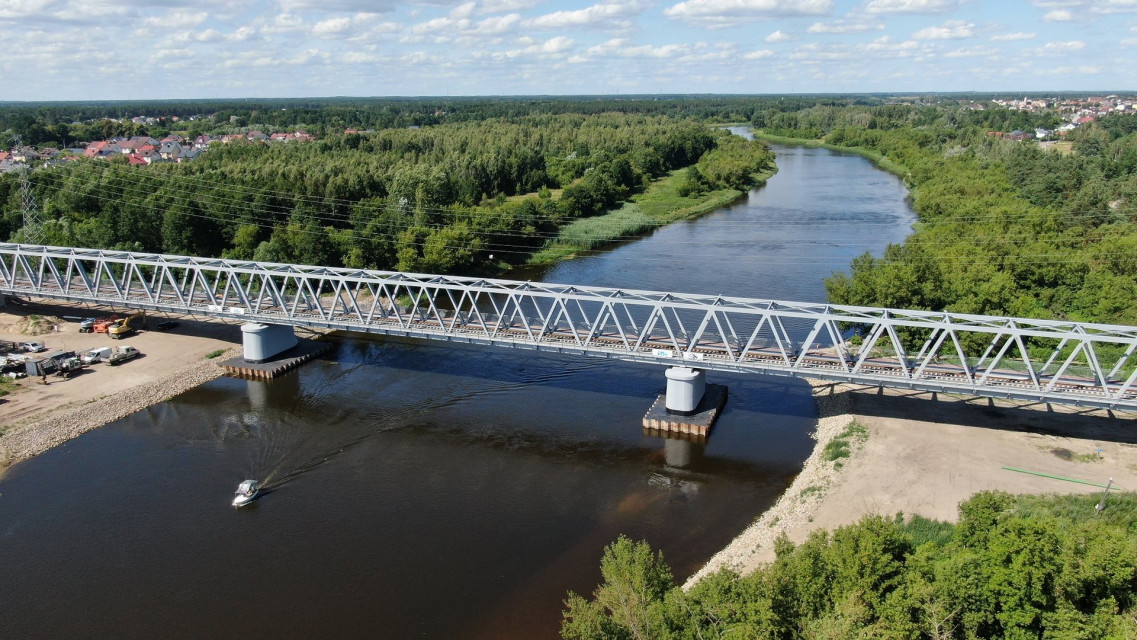 Most kolejowy nad Narwią, fot. Szymon Grochowski, mat. PKP PLK