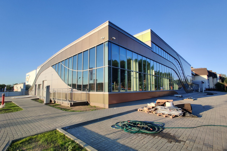 Ostatnie prace wykończeniowe, rozruchy i odbiory basenu na Miedzyniu w Bydgoszczy, fot. Alstal