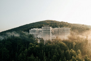 TOP najnowszych hoteli w polskich górach. Majówka 2023 tylko w polskich górach