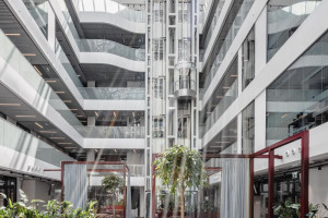TOP 55: Siedziby firm z efektem "wow". Oto najbardziej designerskie biura 2022 roku