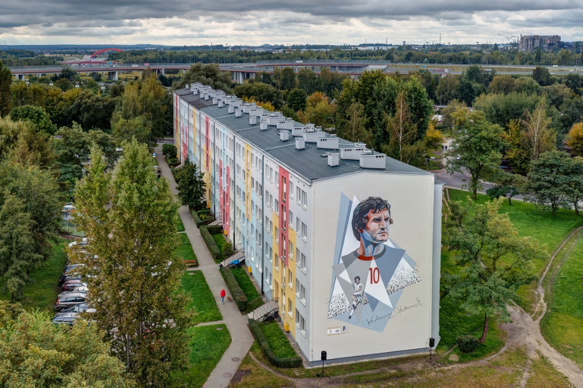 W Gliwicach odsłonięto mural Włodzimierza Lubańskiego