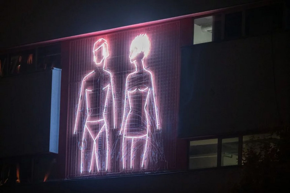 Nowo odtworzony neon zaświecił po latach na Light Move Festival 2022, fot. UM Łódź