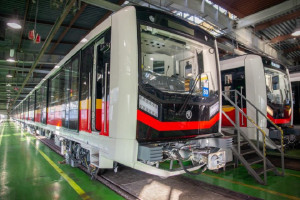 Nowe pociągi stołecznego metra. Škoda Varsovia już wozi pasażerów