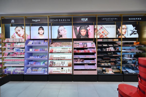 Wyjątkowy salon Douglas. Tak wygląda największa perfumeria w Polsce i w Europie Środkowo-Wschodniej