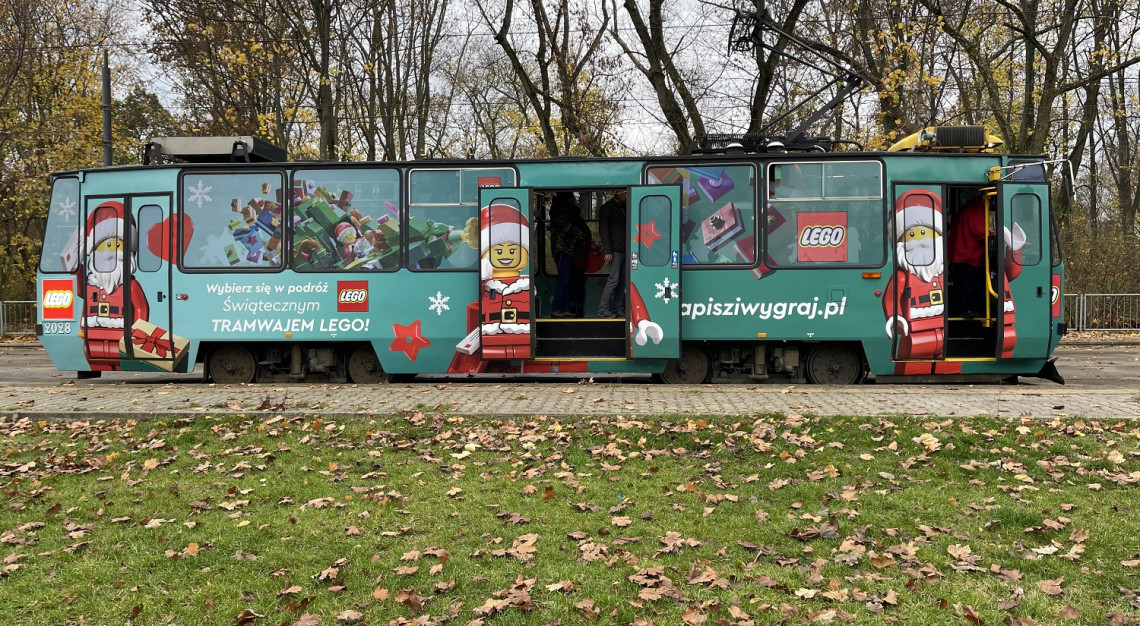 Tramwaj LEGO uruchamiany jest przez Tramwaje Warszawskie na zlecenie producenta klocków, fot. mat. pras.
