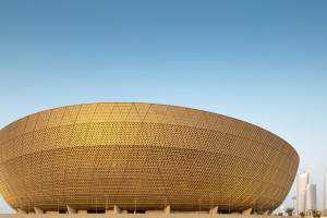 Mistrzostwa Świata w Piłce Nożnej: największy ze stadionów zaprojektowali Foster + Partners