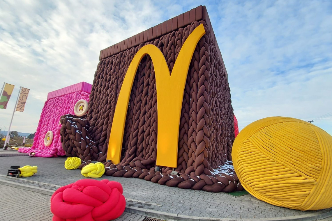 McDonald's w przebraniu. W Ustroniu ozdobili kultowy lokal promując powrót znanego burgera