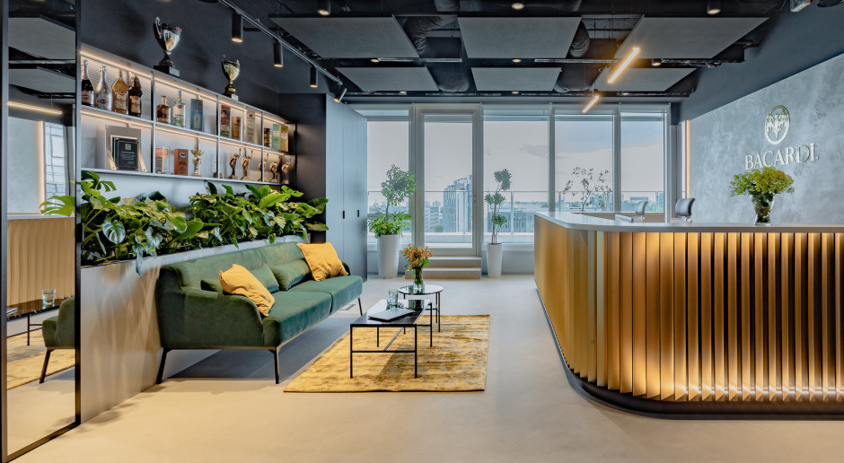 Biuro Bacardi w Warszawie przeszło zrównoważoną metamorfozę. Za projektem stoi The Design Group