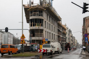 New Iron przy Struga. Tu powstaje jedyny trójkątny apartamentowiec w Łodzi