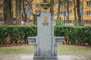 W warszawskim parku zrekonstruowano historyczne poidełko z lat 30. XX wieku