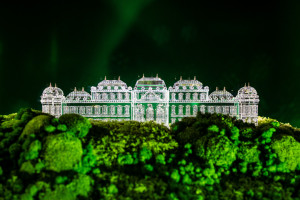Swarovski obchodzi jubileusz Muzeum Belvedere w Wiedniu. Powstała niezwykła instalacja