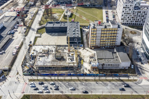 Pierwszy muzyczny biurowiec w Polsce wyszedł z ziemi. Vibe to inwestycja Ghelamco projektu Pig Architekci