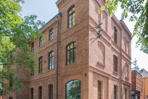 Mistrzowska rewitalizacja: od wojskowych koszar do Hospicjum w Olsztynie