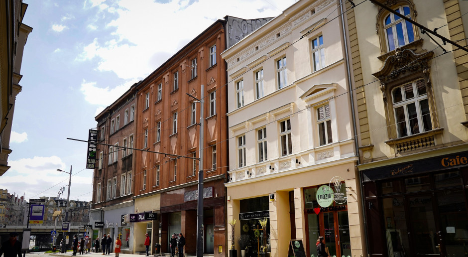 Niemal stuletnia kamienica w Katowicach będzie mieć nową elewację