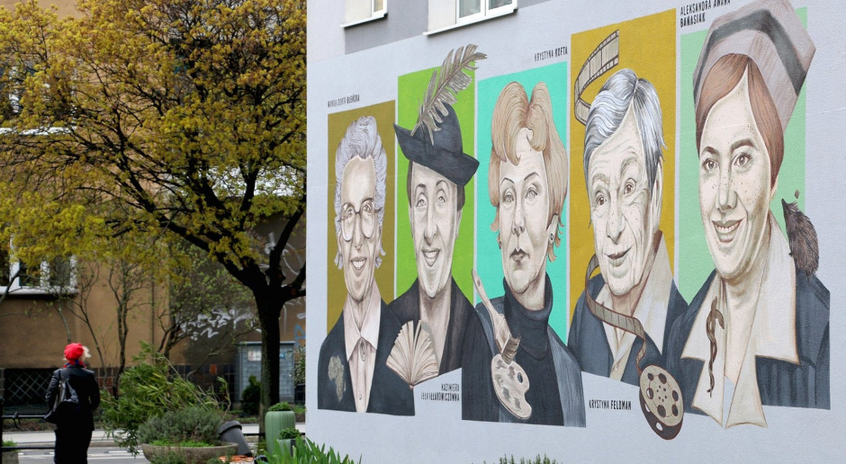 Poznań wzbogacił się o nowy mural. A na nim pięć znanych kobiet