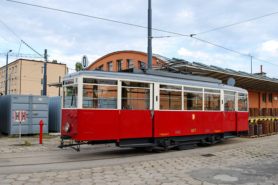 Warszawscy tramwajarze pożyczyli krakowskim nieco młodszy wagon typu N –wyprodukowany w 1949 roku. fot. Tramwaje Warszawskie
