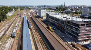 Peron na stacji w Kielcach jest remontowany