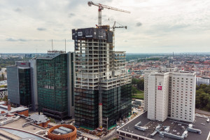 Najwyższy budynek w Poznaniu osiągnął docelową wysokość