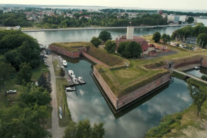 Gdańsk: Twierdza Wisłoujście zostanie ponownie otwarta w kwietniu, ale kolejne inwestycje jeszcze w tym roku