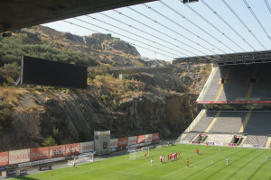 W Polsce marzą o stadionie jak w Portugalii. Planują go wcisnąć w kamieniołom