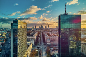Warszawa straci ikonę? Intraco nie zostanie zabytkiem, rozbiórka wieżowca coraz bliżej